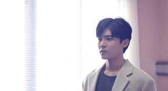 侯明昊个人资料图片,阳光少年，多才多艺的青春偶像