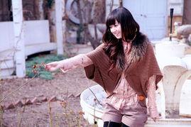 模特秋雨资料,时尚界的清新模特，演绎独特魅力